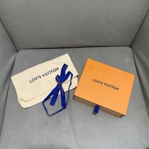 Louis Vuitton Small wallet Box
